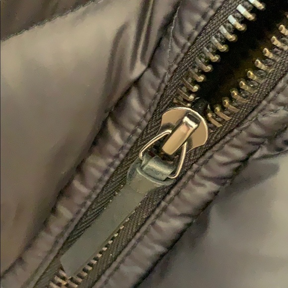 Coach down jacket with removable real fur collar - Picture 6 of 6